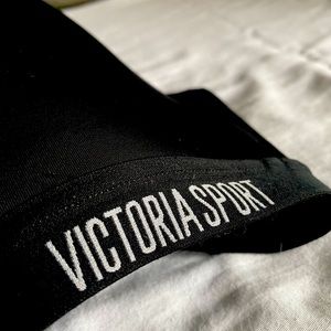 Victoria’s Secret Sports Bra Medium/High Impact